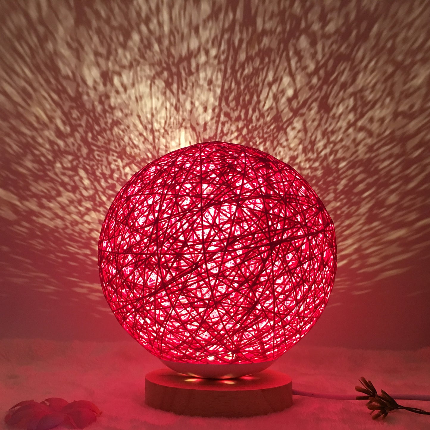 Amazon Hot Selling Creative Linen Table Lamp Novel and Unique LED Intelligent USB7 Color RGB16 Color Remote Control Rattan Ball Lamp