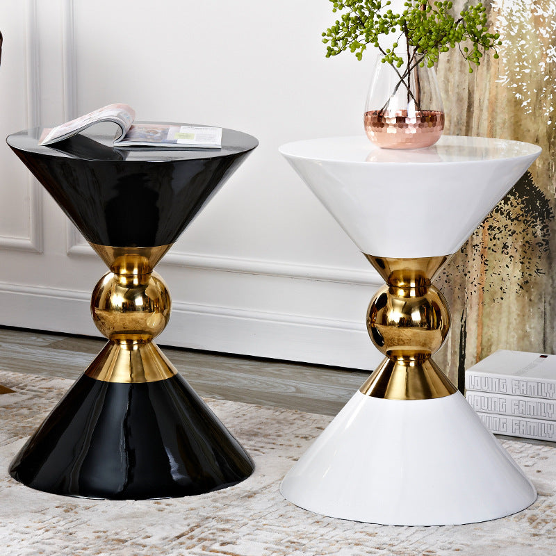 Light luxury style side table post-modern Mini removable sofa corner American black and white New Chinese style stainless steel corner table