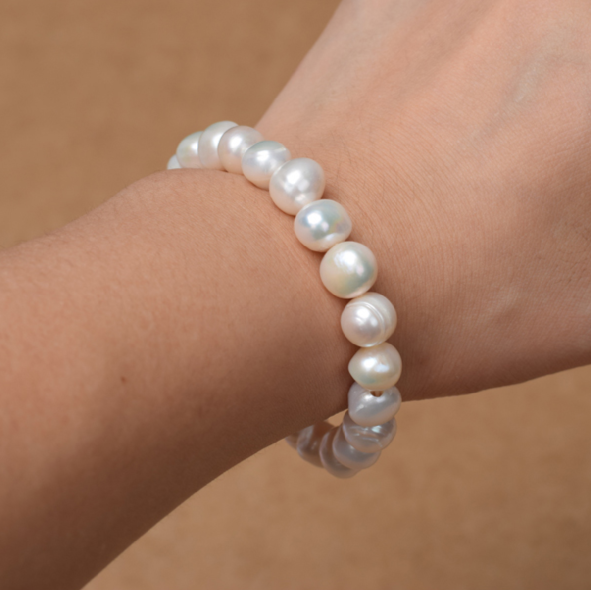 Pearl necklace plump white natural