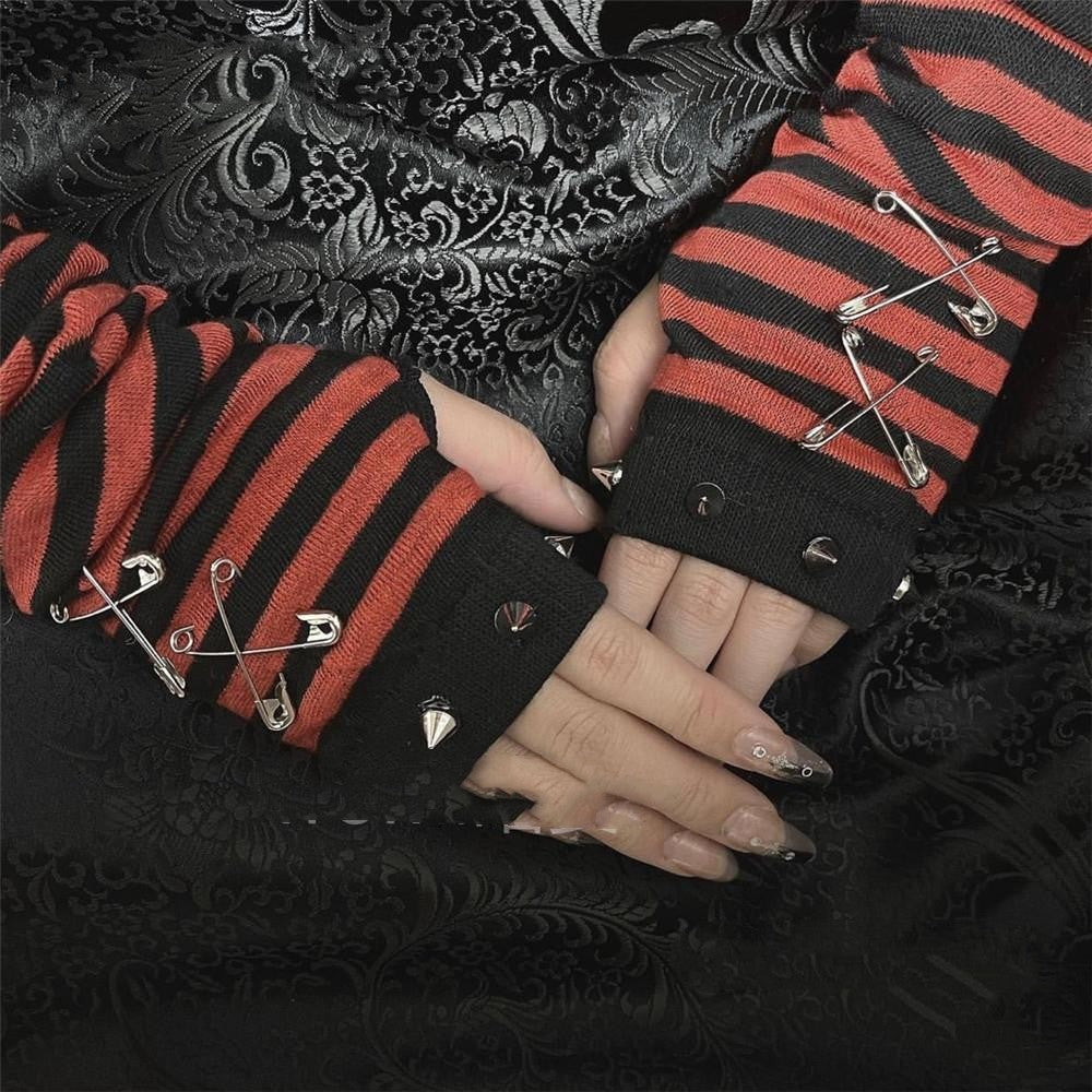 Non-mainstream Pin Rivet Dark gloves for women