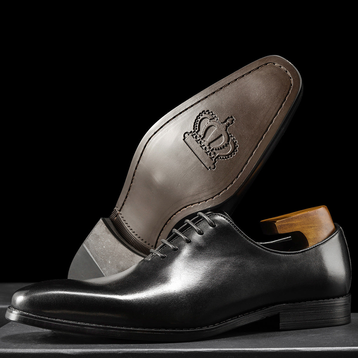 Formal British Style Groom Leather Shoes for men