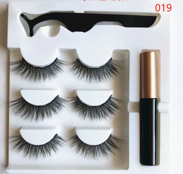 Magnetic false eyelashes