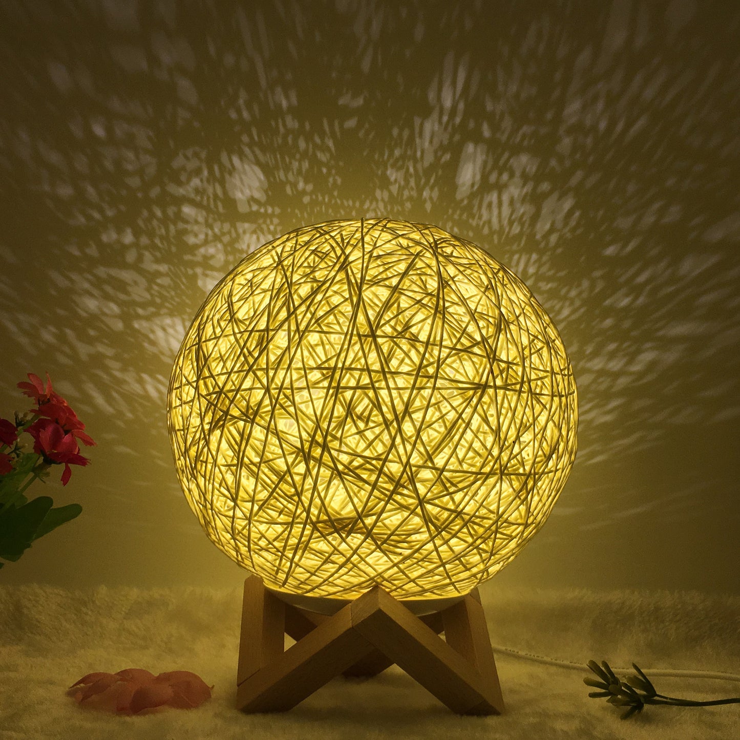 Amazon Hot Selling Creative Linen Table Lamp Novel and Unique LED Intelligent USB7 Color RGB16 Color Remote Control Rattan Ball Lamp