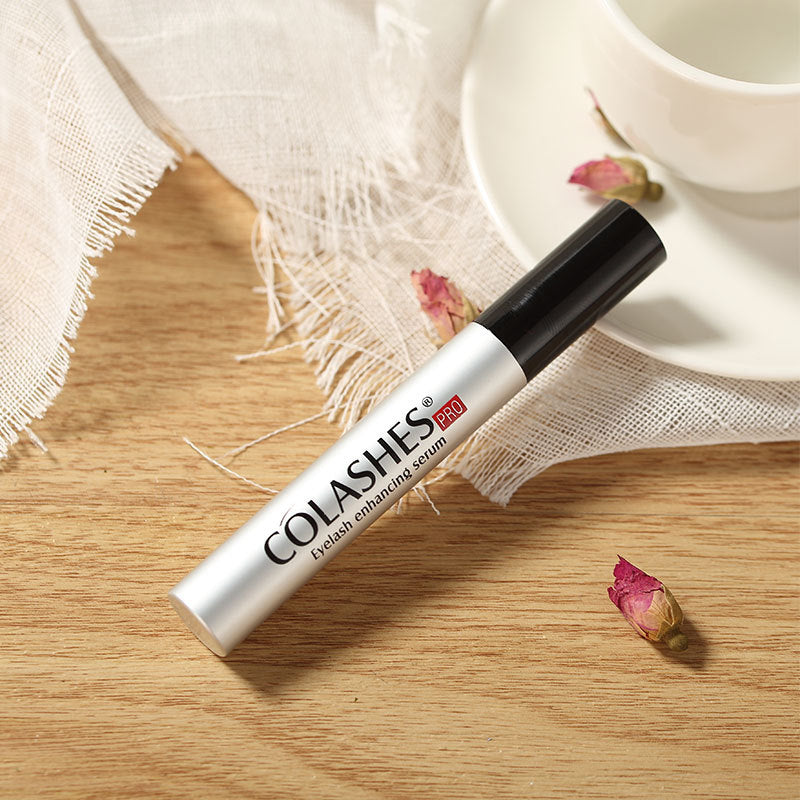 Eyelash nourishing liquid