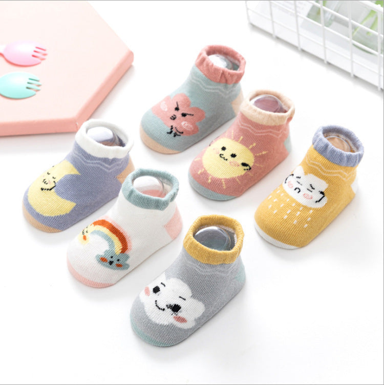 Dispensing Floor Socks for baby