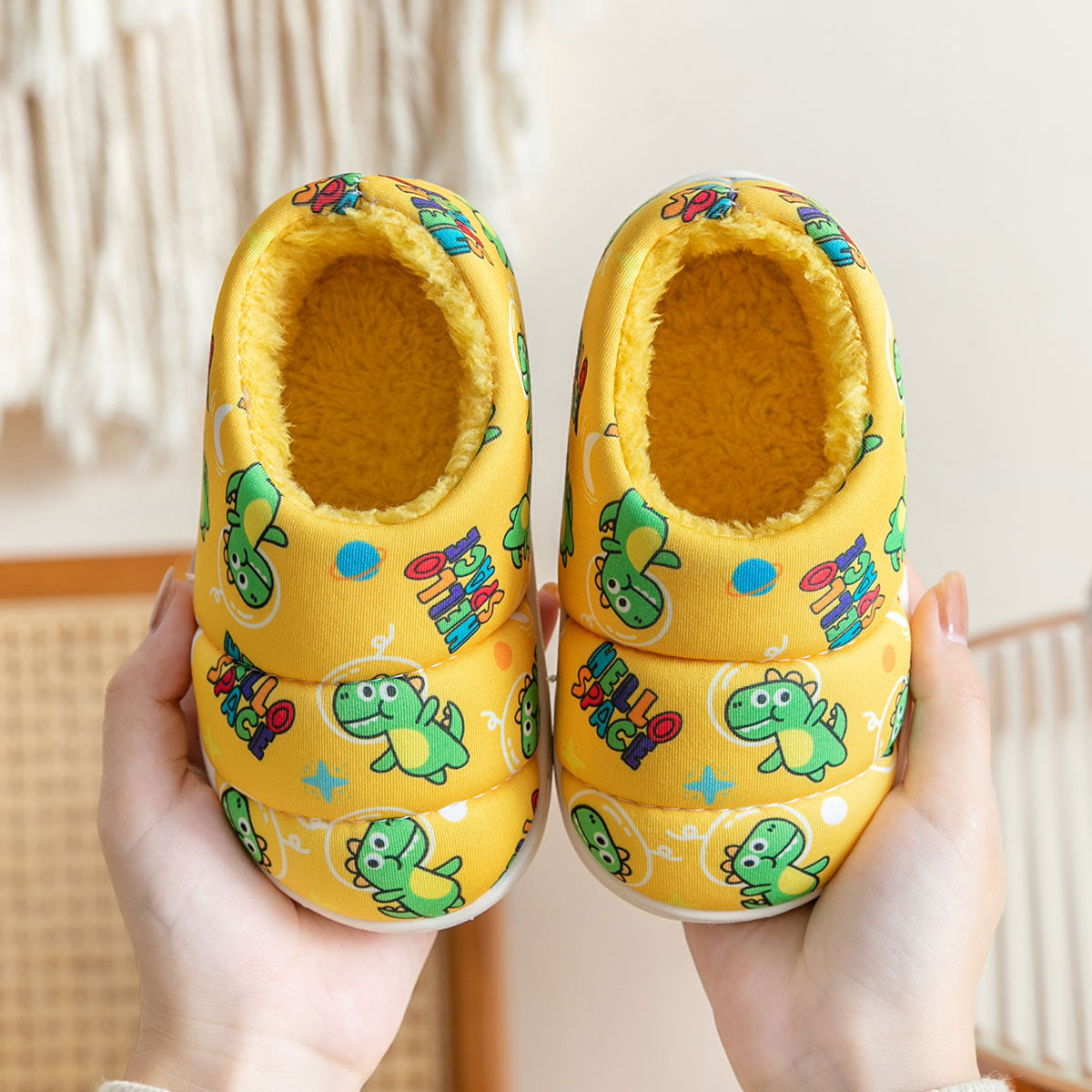 Warm And Comfortable Slippers for girls