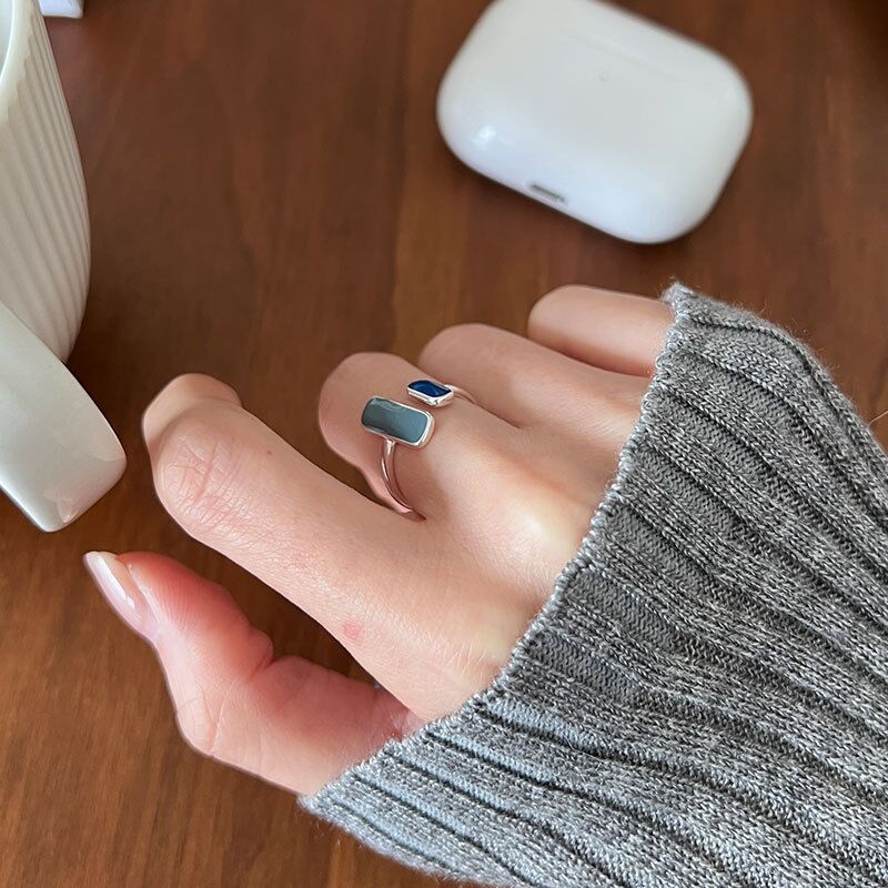 Women's Korean-style Simple Rectangular Geometric Ring